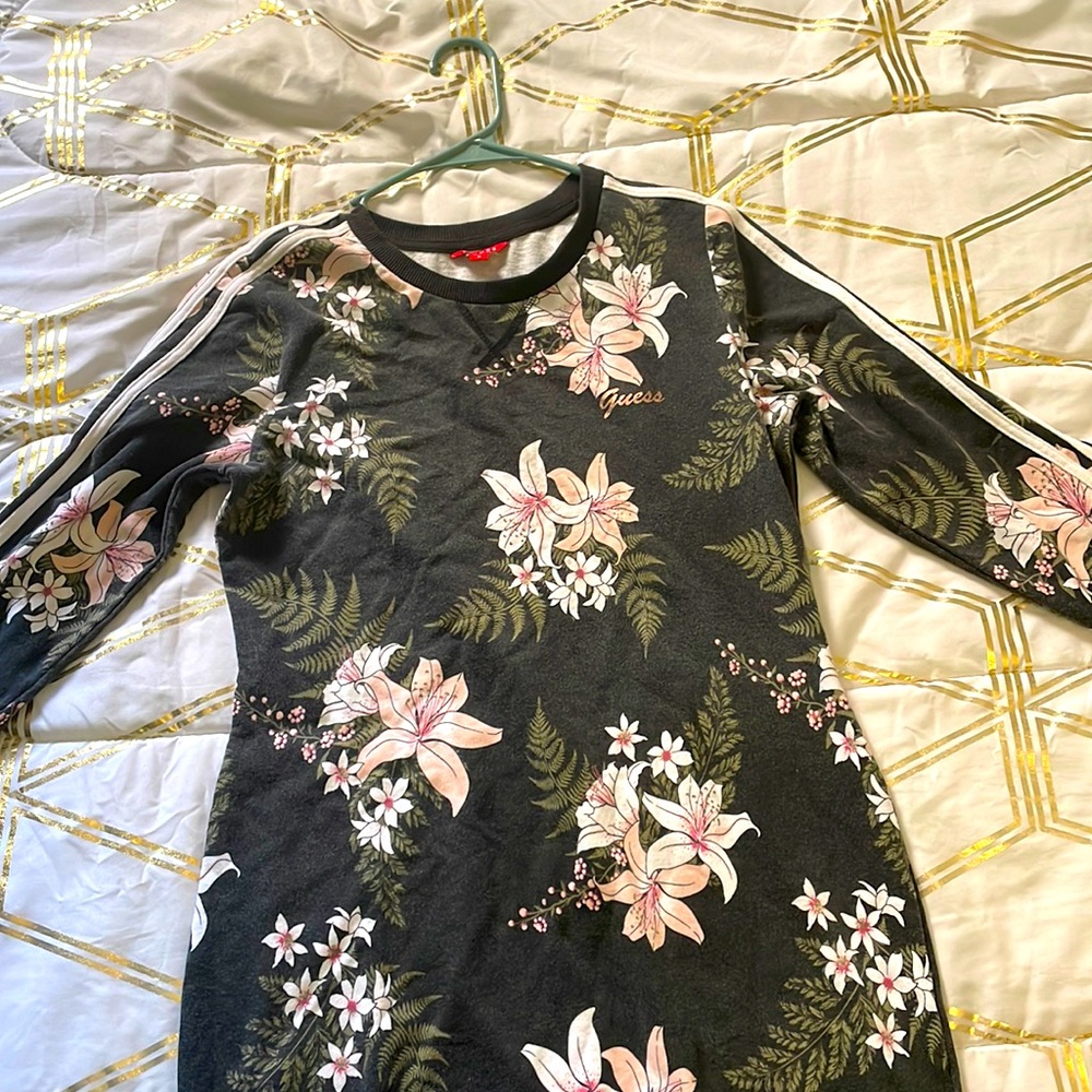 GUESS crew neck dress